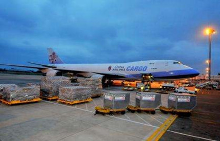 深圳机场入口：空运货物清关怎样操作？？？