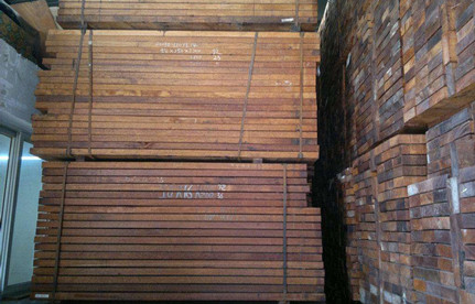 广州南沙报关：印尼菠萝格板材入口清关流程