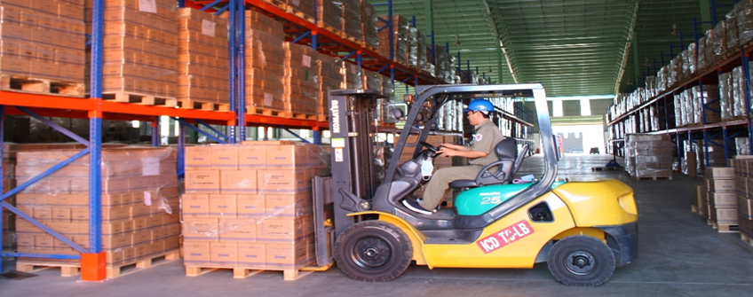 凭祥代驾司机怎样排队过境越南？？？？？？